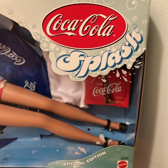 Coca-Cola Splash Barbie - Picture 3 of 5